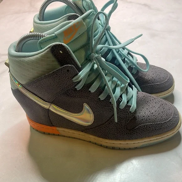 Nike Women’s Dunk Sky High Premium Dark Gray Glacier Ice - Picture 4 of 8